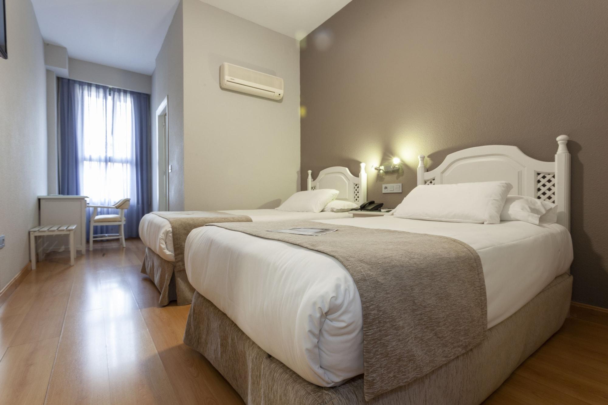 Aacr Hotel Monteolivos Σεβίλλη Εξωτερικό φωτογραφία