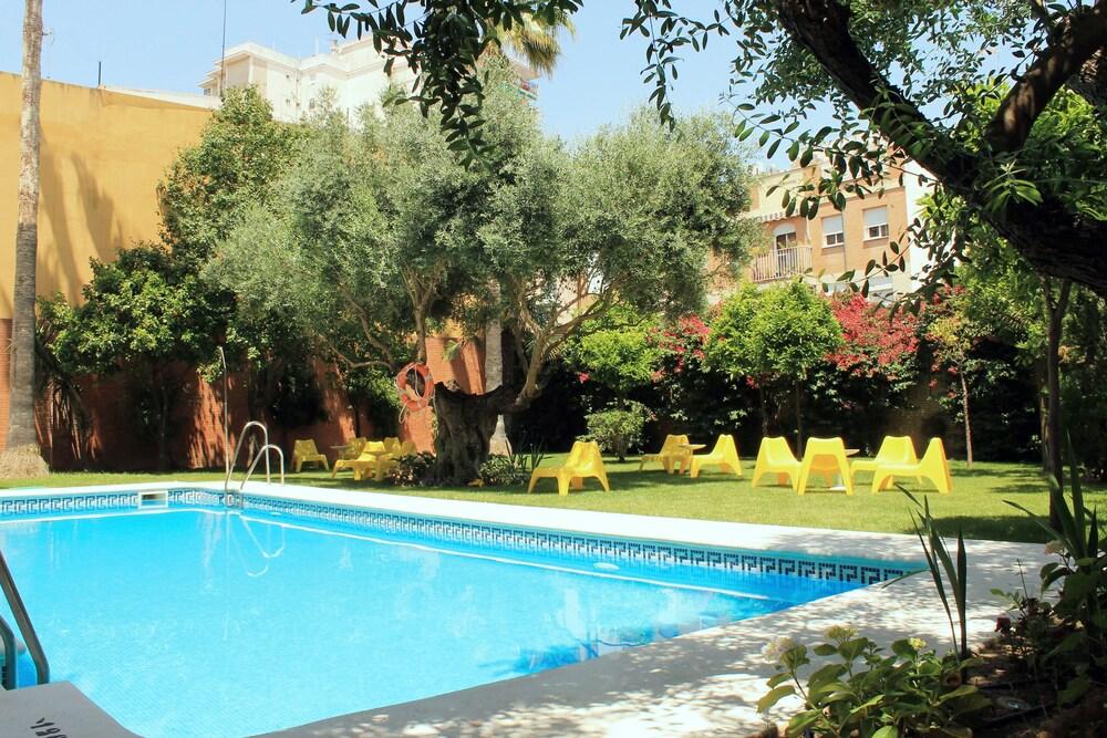 Aacr Hotel Monteolivos Σεβίλλη Εξωτερικό φωτογραφία