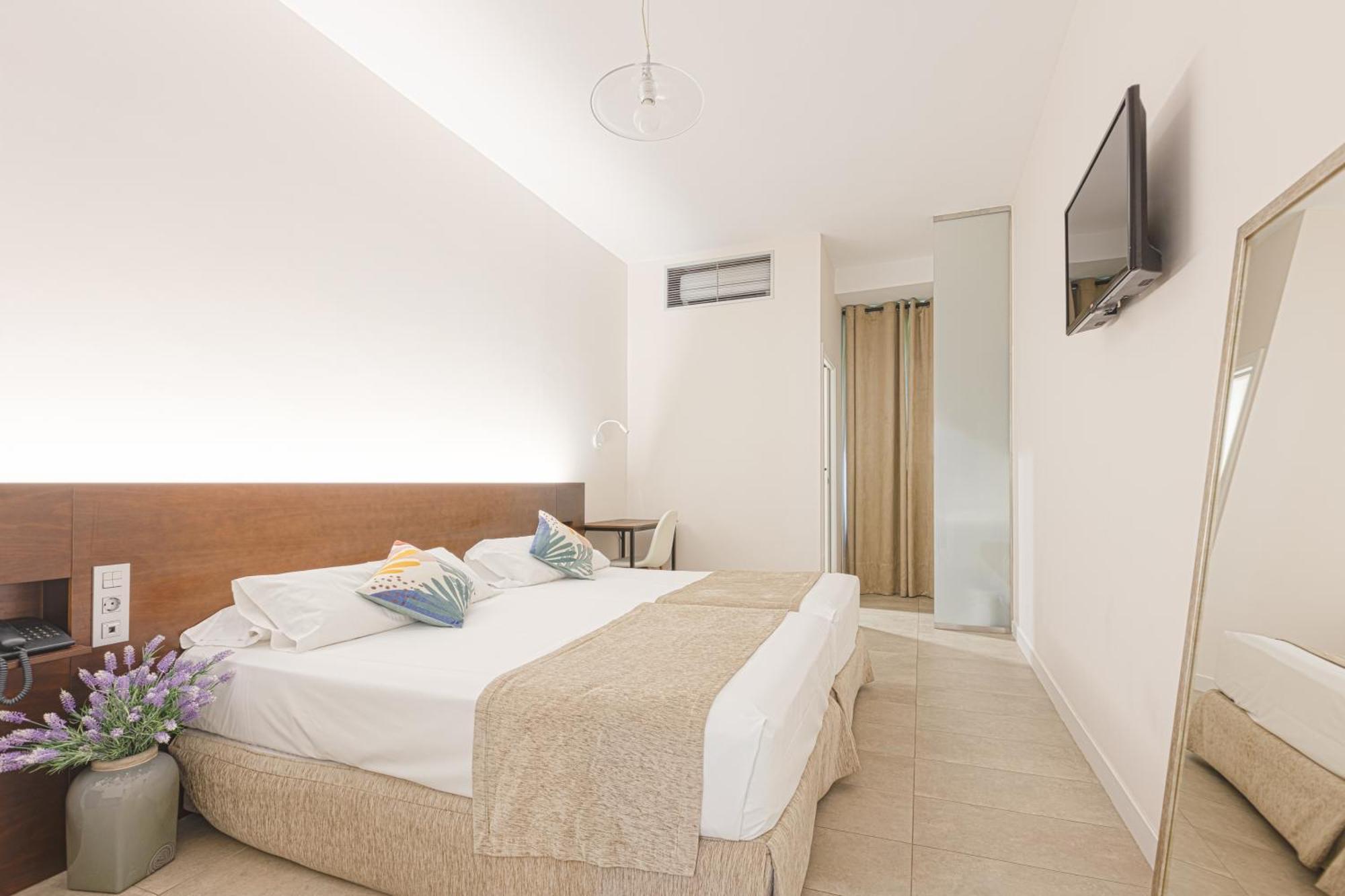 Aacr Hotel Monteolivos Σεβίλλη Εξωτερικό φωτογραφία