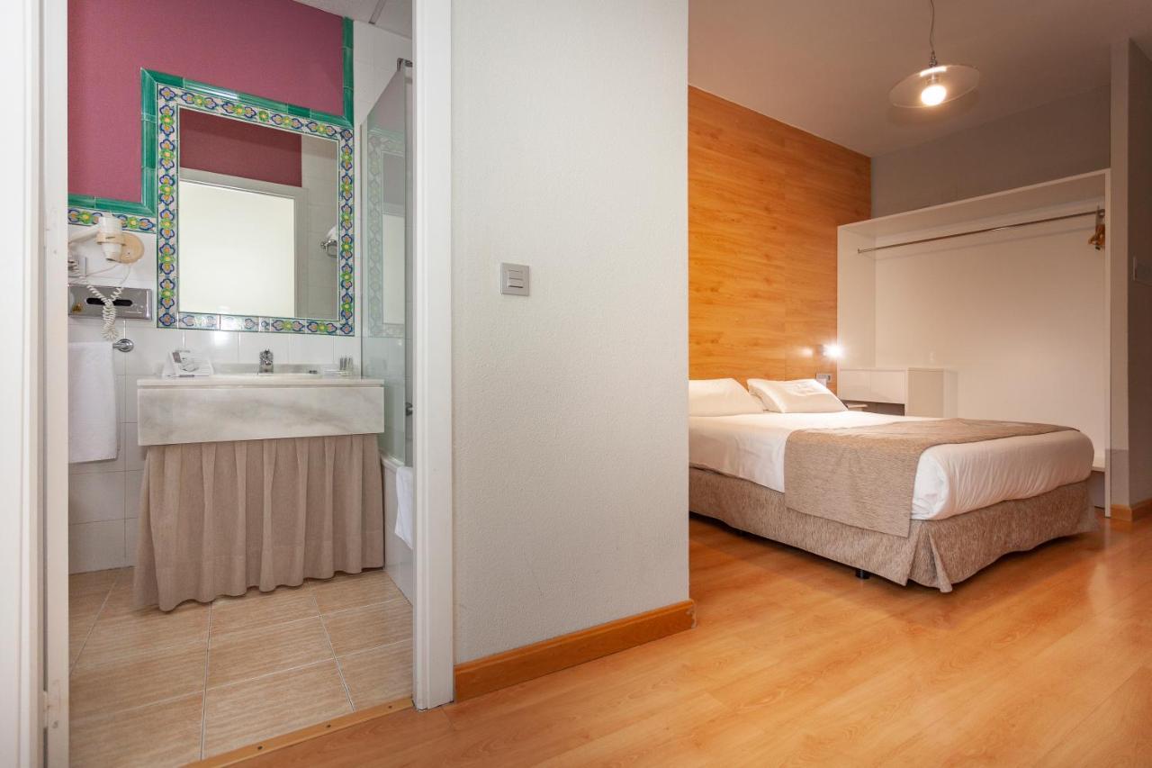 Aacr Hotel Monteolivos Σεβίλλη Εξωτερικό φωτογραφία